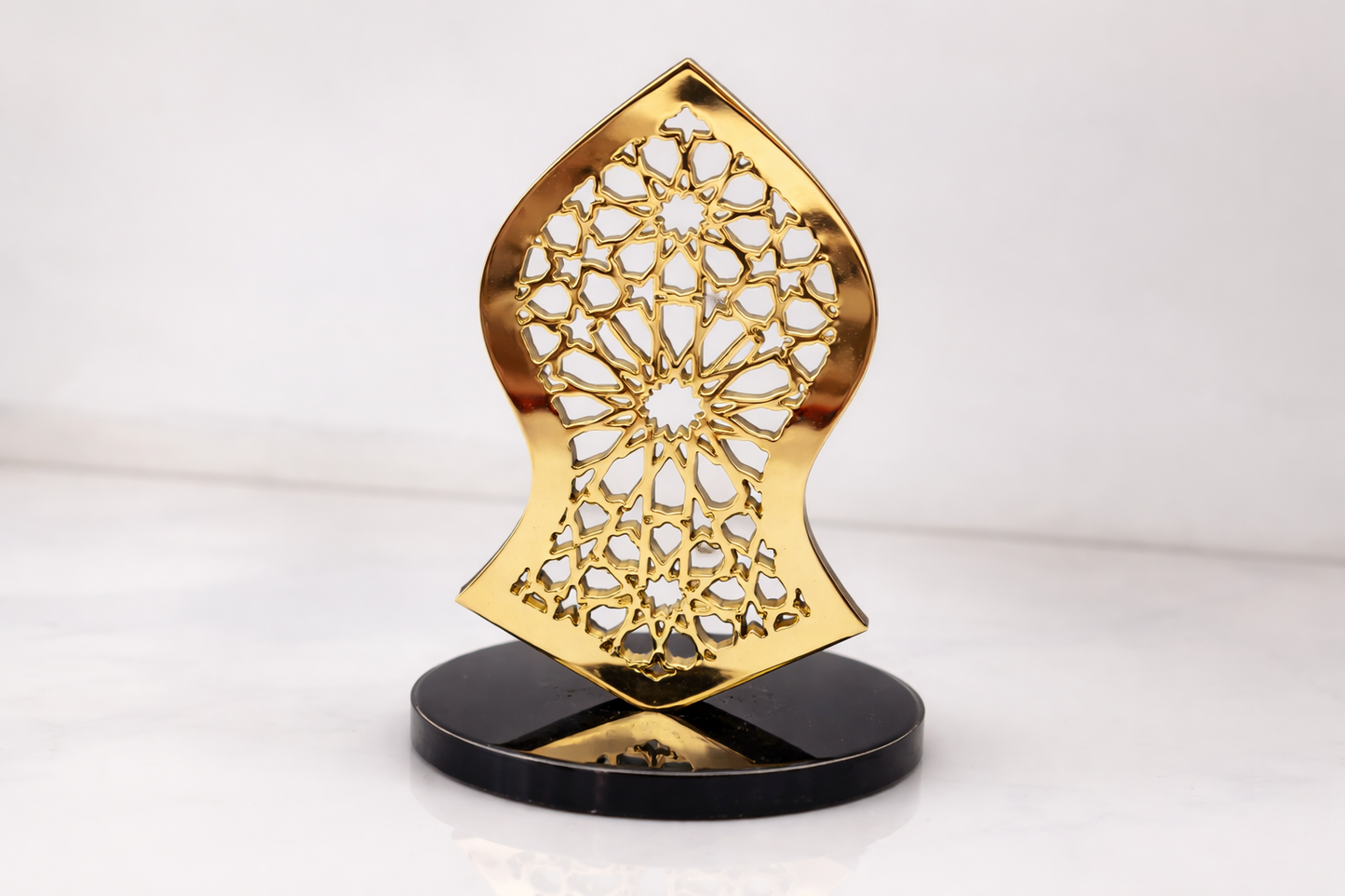 NALAIN PAK MUBARAK CAR DASHBOARD STAND PREMIUM . - Gold Islamic Decor - Image 3